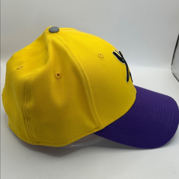 New Era Minnesota Vikings baseball Cap. 39Thirty - Picture 8 of 15